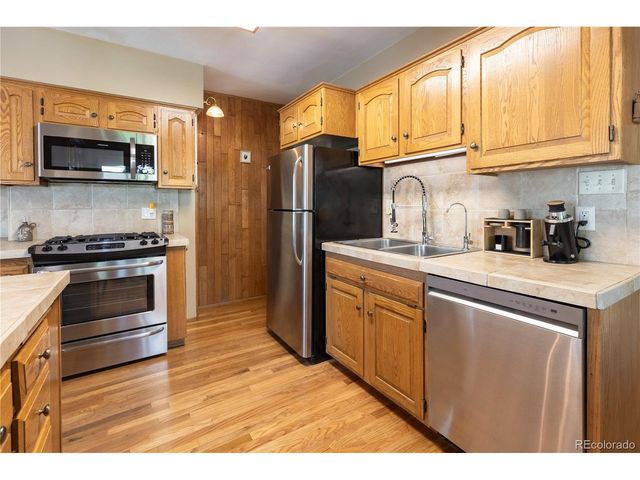 1793 Ivanhoe St, Denver, CO 80220