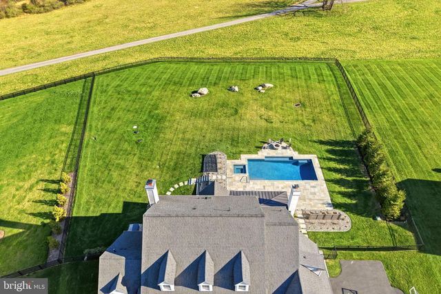 30 NEW WHITEHORSE WAY, Malvern, PA 19355