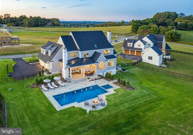30 NEW WHITEHORSE WAY, Malvern, PA 19355