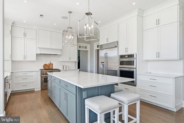30 NEW WHITEHORSE WAY, Malvern, PA 19355