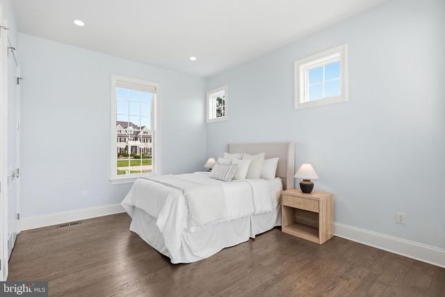 30 NEW WHITEHORSE WAY, Malvern, PA 19355