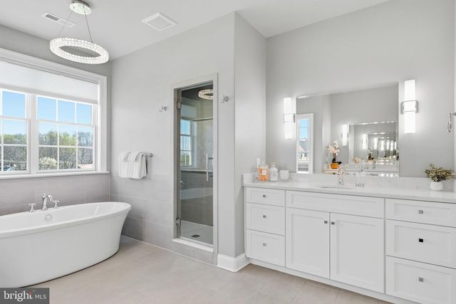 30 NEW WHITEHORSE WAY, Malvern, PA 19355