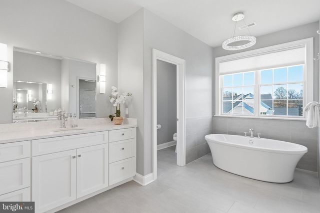 30 NEW WHITEHORSE WAY, Malvern, PA 19355