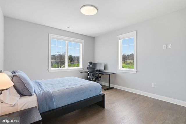 30 NEW WHITEHORSE WAY, Malvern, PA 19355