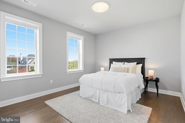 30 NEW WHITEHORSE WAY, Malvern, PA 19355