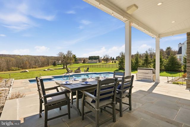 30 NEW WHITEHORSE WAY, Malvern, PA 19355