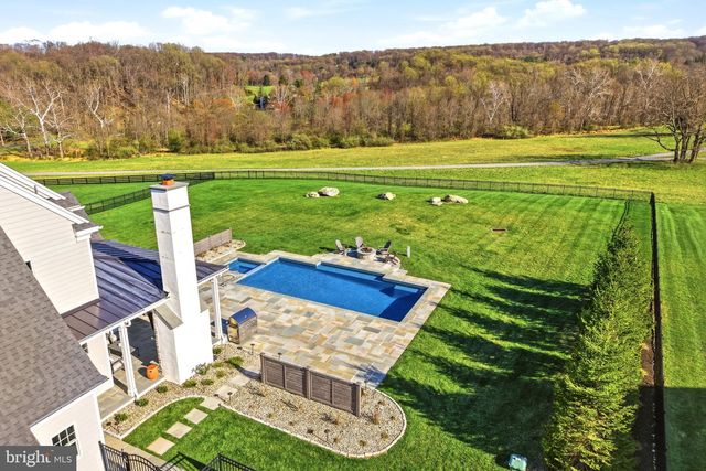 30 NEW WHITEHORSE WAY, Malvern, PA 19355