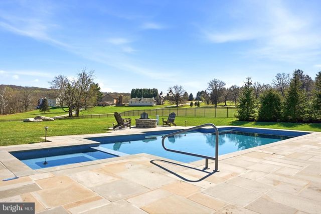 30 NEW WHITEHORSE WAY, Malvern, PA 19355