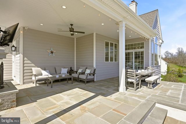 30 NEW WHITEHORSE WAY, Malvern, PA 19355