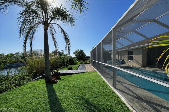 546 SE 4th ST, Cape Coral, FL 33990