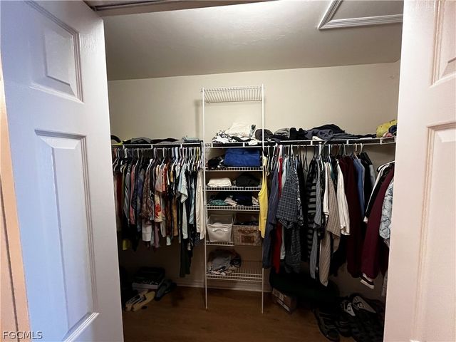 546 SE 4th ST, Cape Coral, FL 33990