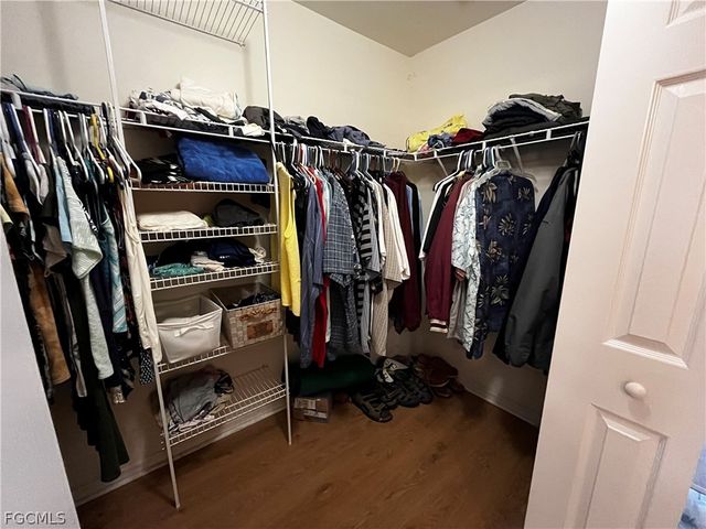 546 SE 4th ST, Cape Coral, FL 33990