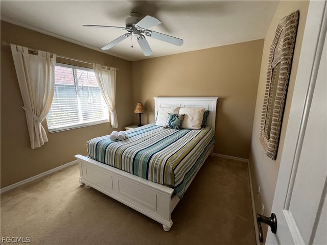 546 SE 4th ST, Cape Coral, FL 33990