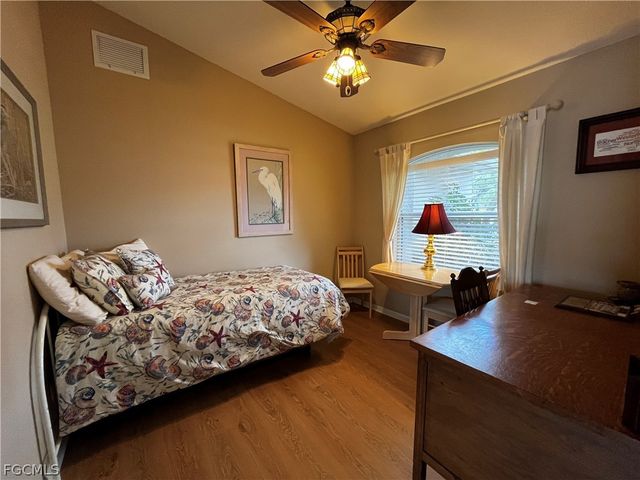 546 SE 4th ST, Cape Coral, FL 33990