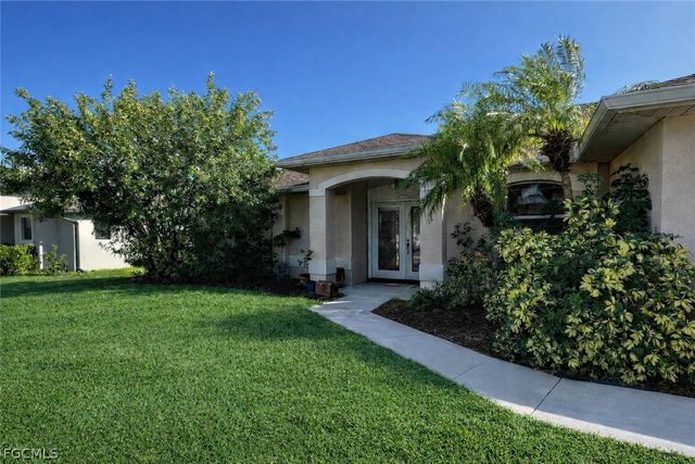 546 SE 4th ST, Cape Coral, FL 33990