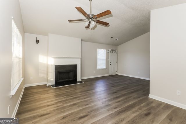 459 Eagles Crossing Circle, Riverdale, GA 30274