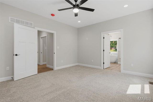15 Woodline Drive, Winfield, MO 63389