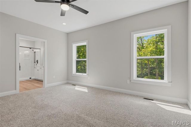 15 Woodline Drive, Winfield, MO 63389