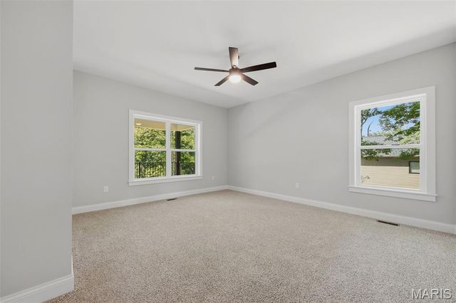 15 Woodline Drive, Winfield, MO 63389