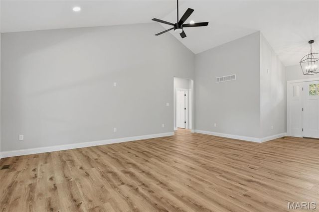 15 Woodline Drive, Winfield, MO 63389