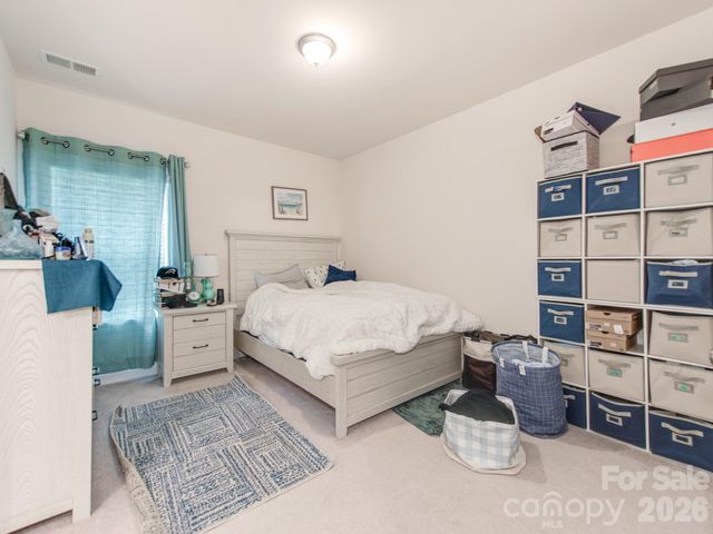 8022 Cornhill Avenue, Charlotte, NC 28277