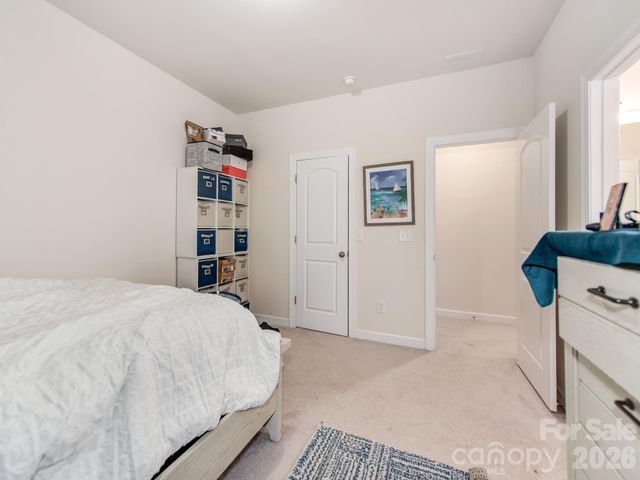 8022 Cornhill Avenue, Charlotte, NC 28277