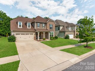 8022 Cornhill Avenue, Charlotte, NC 28277