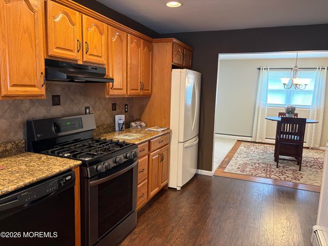 1717 Mount Idenburg Lane, Toms River, NJ 08753