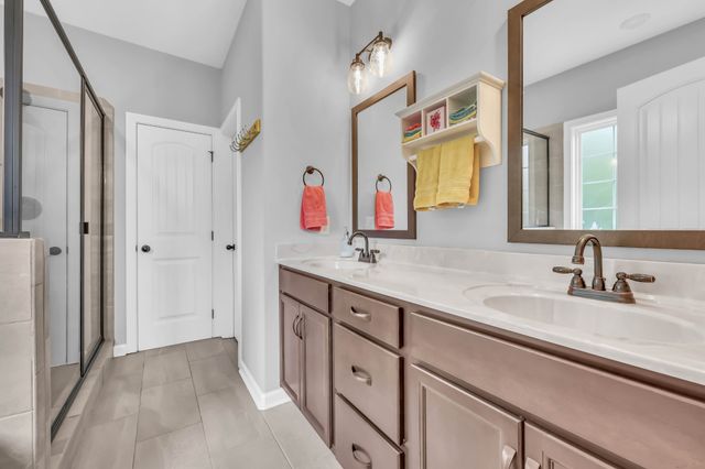 4980 Shiloh Bridge Rd, Cumberland Furnace, TN 37051