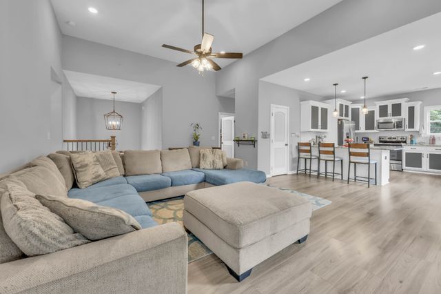 4980 Shiloh Bridge Rd, Cumberland Furnace, TN 37051