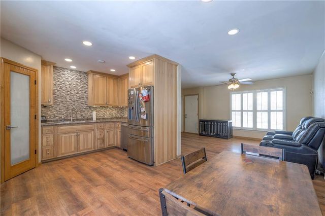 402 Prairie Lane, Belton, MO 64012