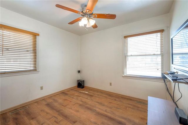 402 Prairie Lane, Belton, MO 64012