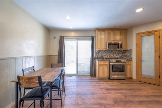 402 Prairie Lane, Belton, MO 64012