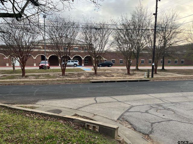 700 E Vance St, Tyler, TX 75702