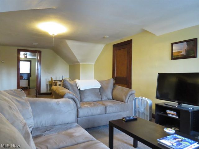 13513 Clifton Boulevard 3, Lakewood, OH 44107