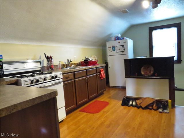 13513 Clifton Boulevard 3, Lakewood, OH 44107