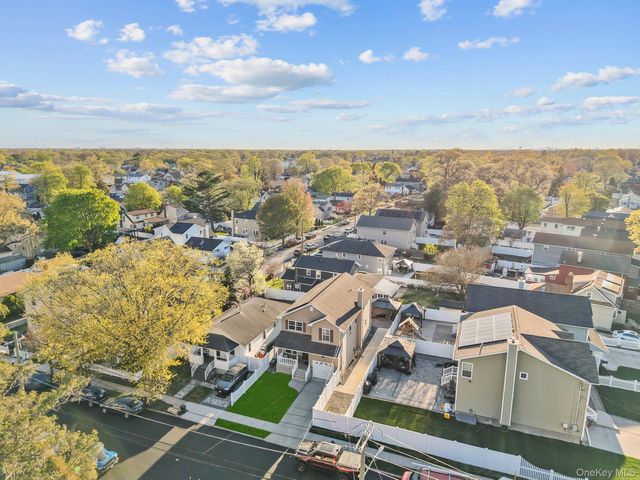 556 Park Avenue, West Hempstead, NY 11552