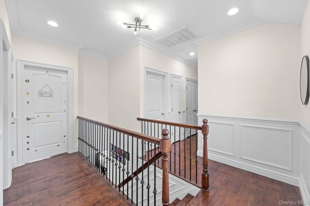 556 Park Avenue, West Hempstead, NY 11552