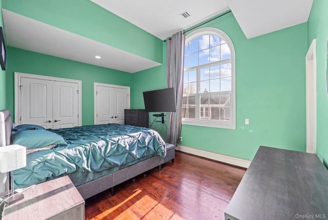 556 Park Avenue, West Hempstead, NY 11552