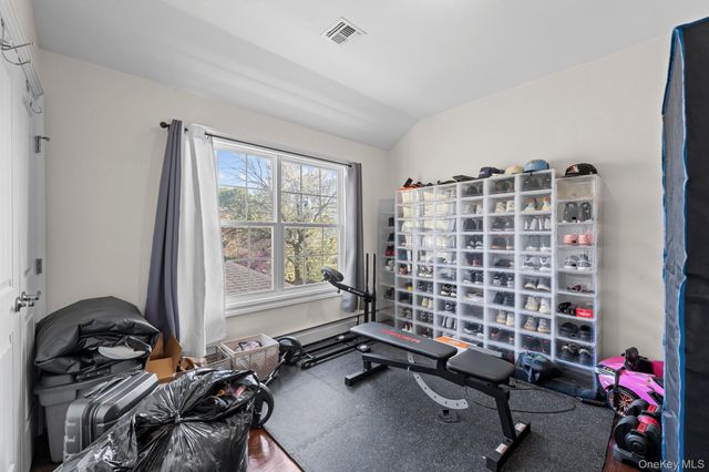 556 Park Avenue, West Hempstead, NY 11552
