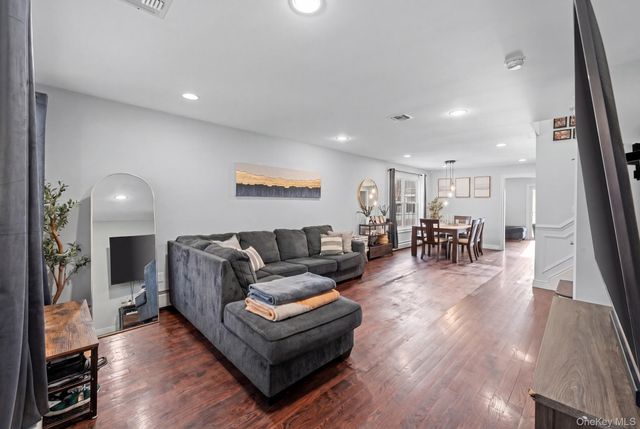 556 Park Avenue, West Hempstead, NY 11552