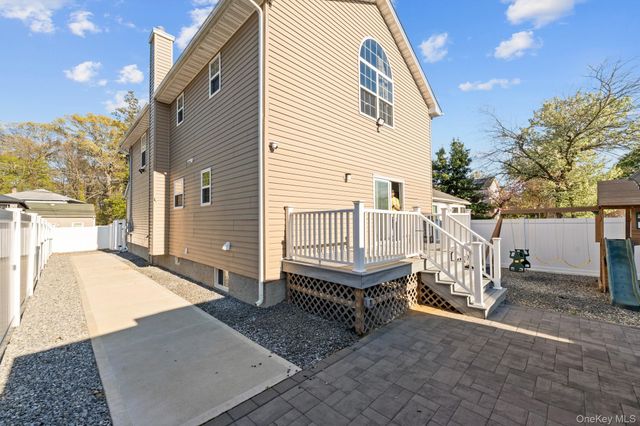 556 Park Avenue, West Hempstead, NY 11552