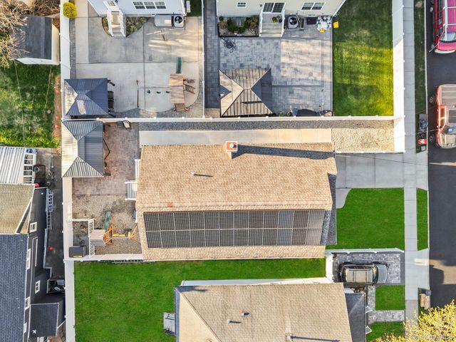 556 Park Avenue, West Hempstead, NY 11552