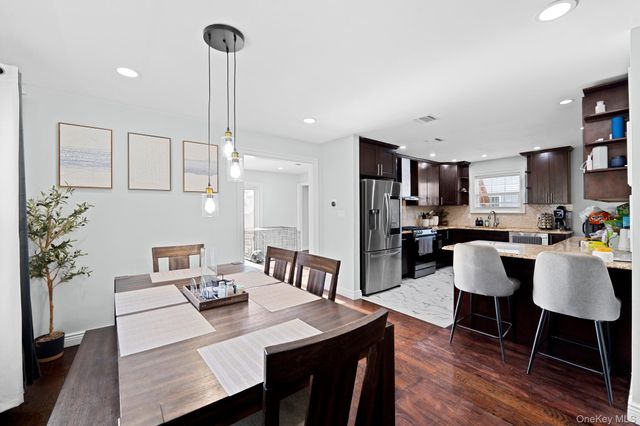556 Park Avenue, West Hempstead, NY 11552