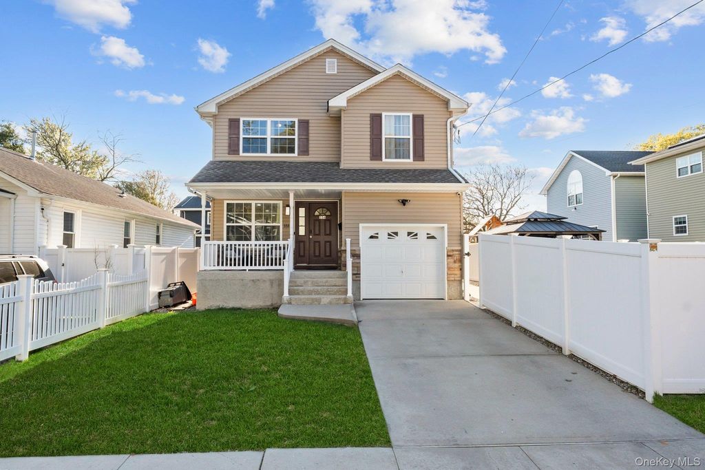 556 Park Avenue, West Hempstead, NY 11552