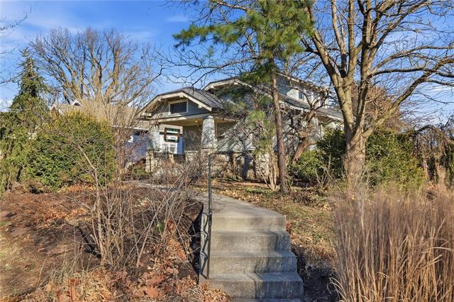 5847 Harrison Street, Kansas City, MO 64110