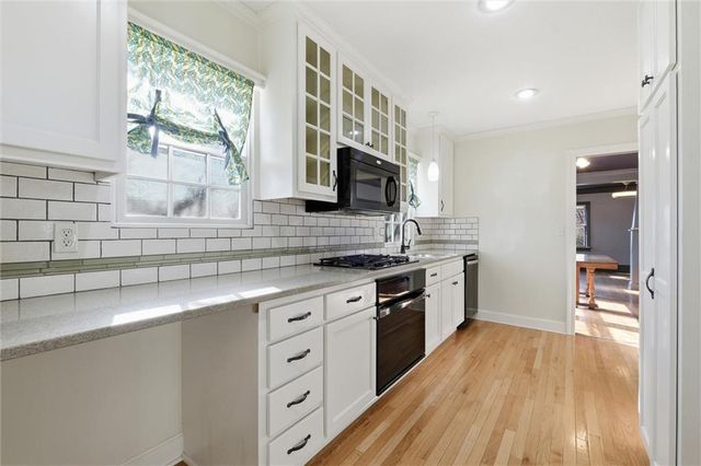 5847 Harrison Street, Kansas City, MO 64110