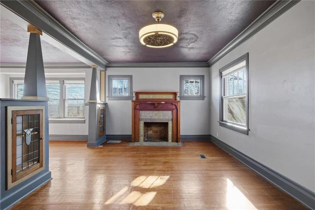 5847 Harrison Street, Kansas City, MO 64110