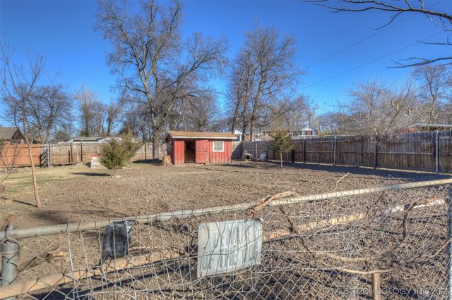 14205 E 11th Street, Tulsa, OK 74108