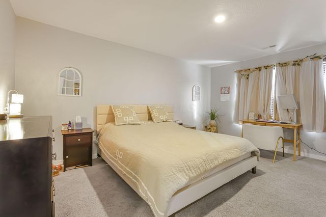 408 Jameson Lane, Newark, OH 43055